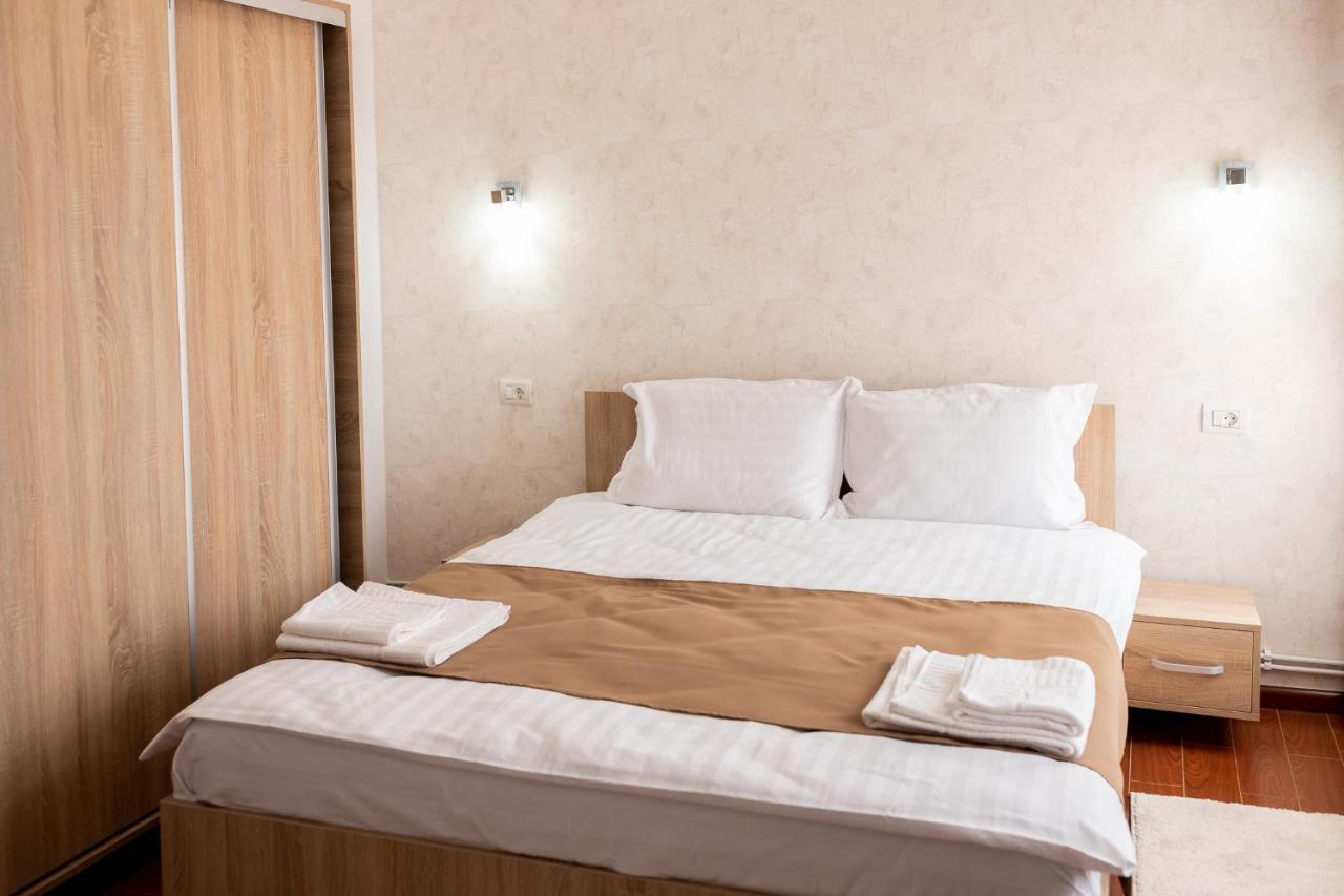 Marconi Guesthouse 胡内多阿拉 外观 照片
